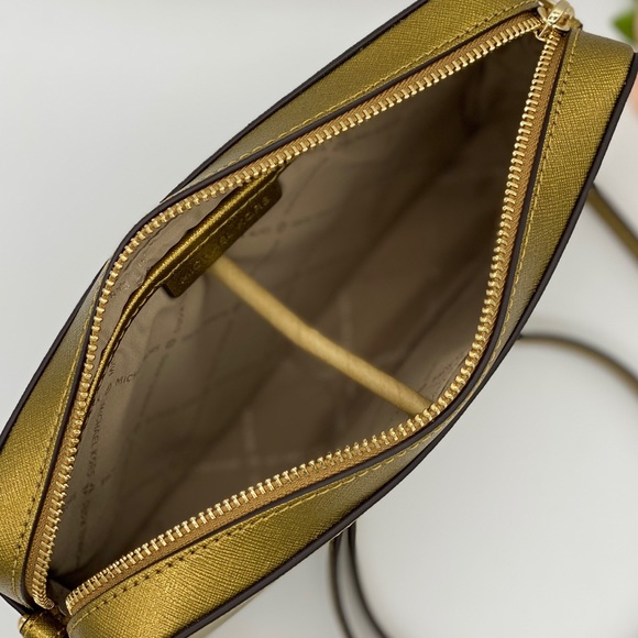 MICHAEL KORS JET SET ITEM LG EW CROSSBODY LEATHER - Picture 10 of 15